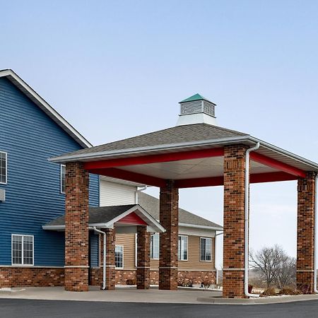 Americinn By Wyndham Williamsburg Exterior photo